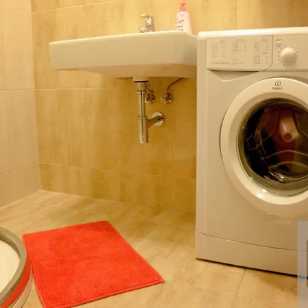 Mika's Palladium Apartment